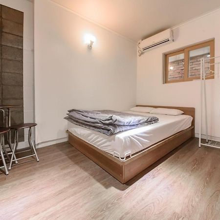 סיאול Itaewon Yellow Guesthouse מראה חיצוני תמונה