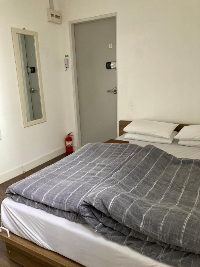 סיאול Itaewon Yellow Guesthouse מראה חיצוני תמונה